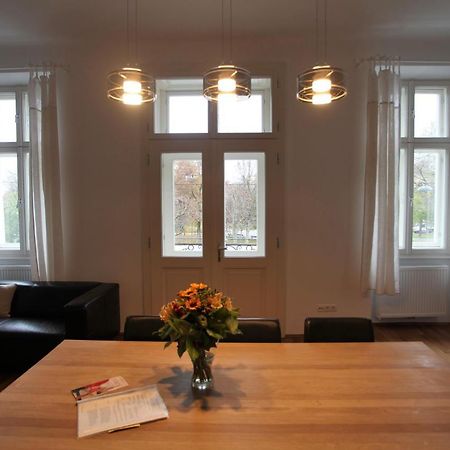 Casa Nostra - Ausgefallene Wohnung Am Augarten Вена Экстерьер фото
