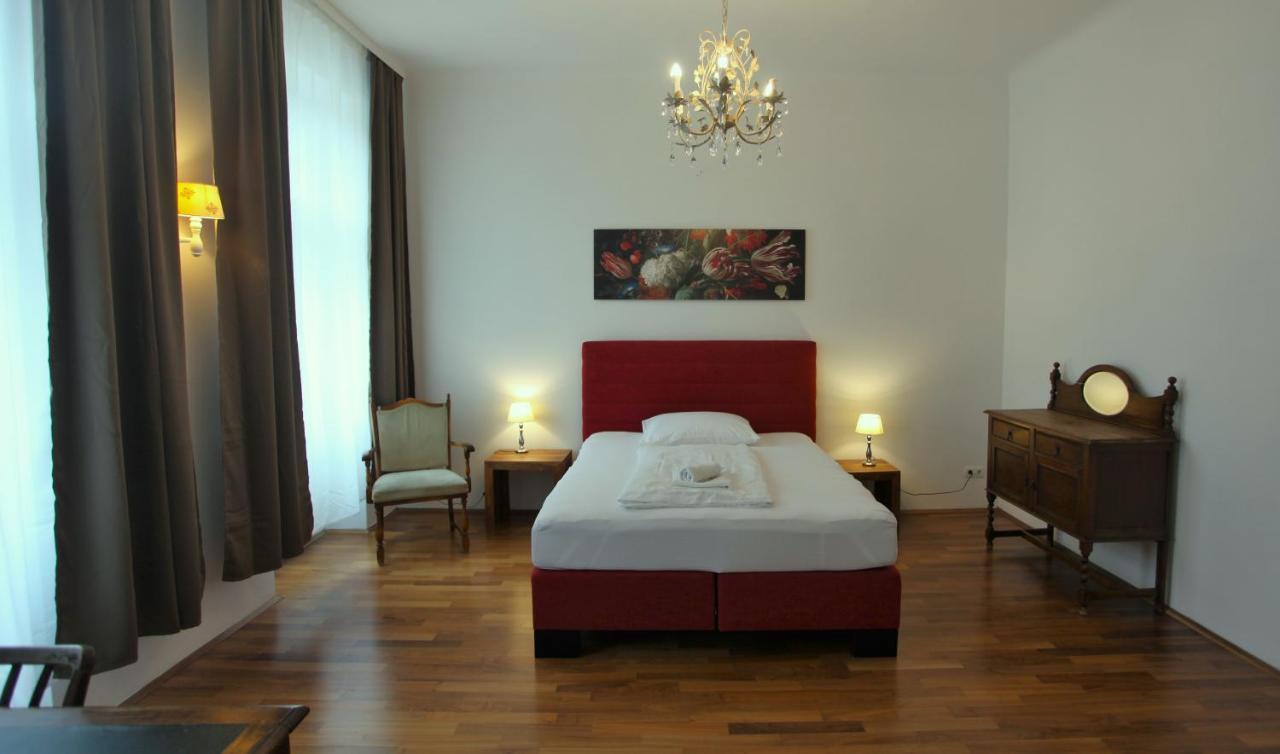 Casa Nostra - Ausgefallene Wohnung Am Augarten Вена Экстерьер фото
